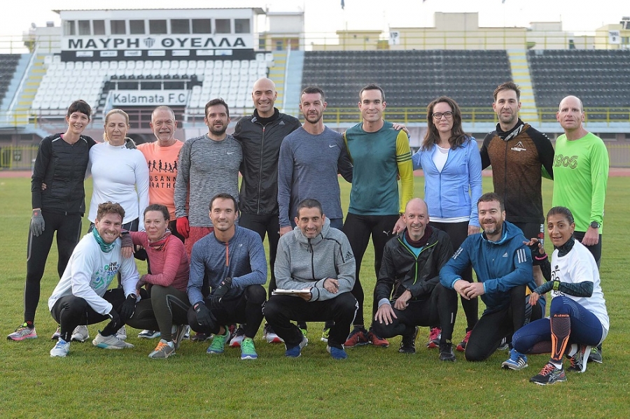 &Eta; Athens Triathlon Team &mu;&epsilon; &pi;&omicron;&lambda;&upsilon;&pi;&lambda;&eta;&theta;ή &omicron;&mu;ά&delta;&alpha; &sigma;&tau;&omicron; Lycabettus Run